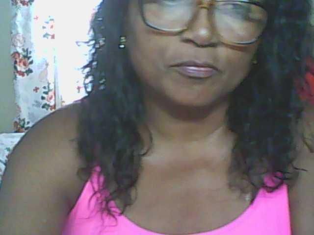 hotmomsexy's BongaCams show and profile