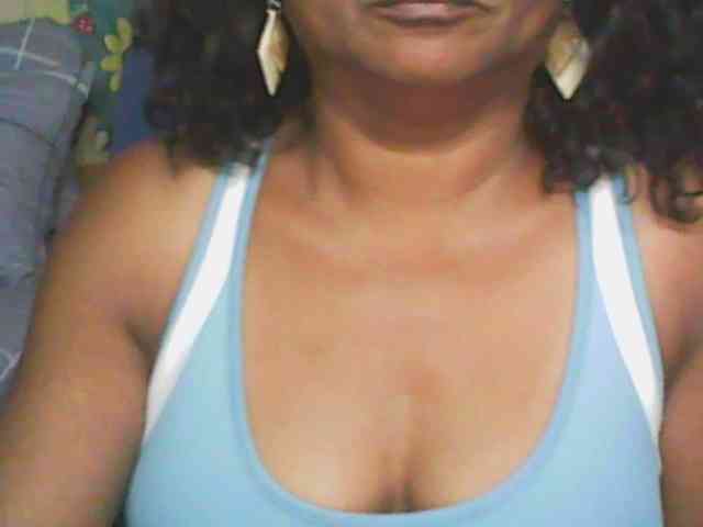 hotmomsexy webcam