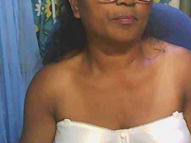 hotmomsexy webcam