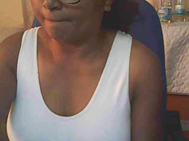 hotmomsexy webcam