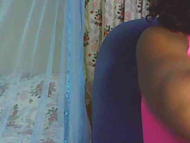 hotmomsexy webcam