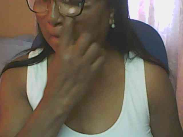 hotmomsexy webcam