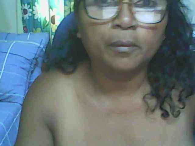 hotmomsexy webcam
