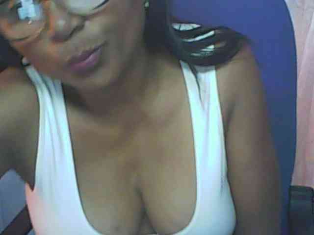hotmomsexy webcam