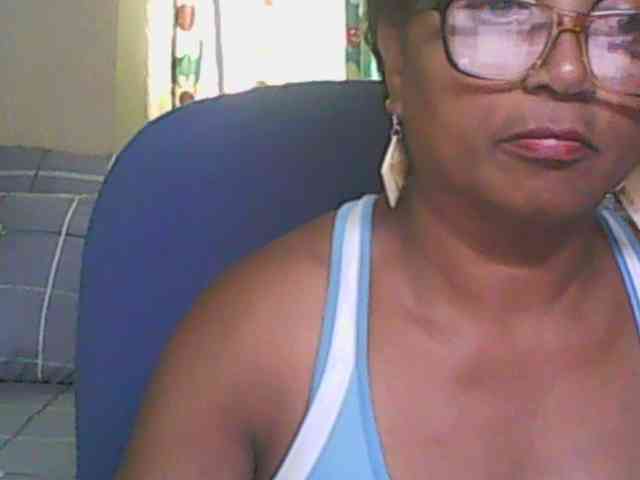 hotmomsexy webcam