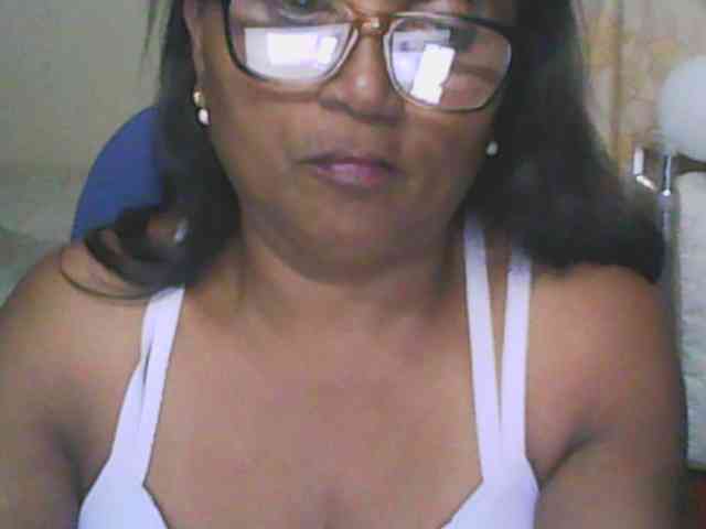 hotmomsexy webcam