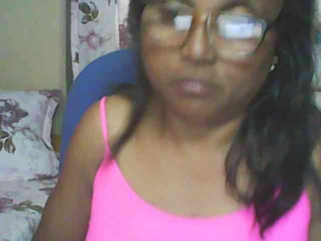 hotmomsexy webcam