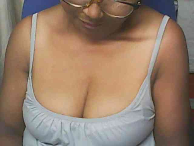 hotmomsexy webcam