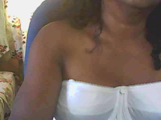 hotmomsexy webcam