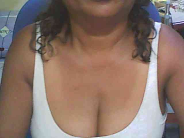 hotmomsexy webcam