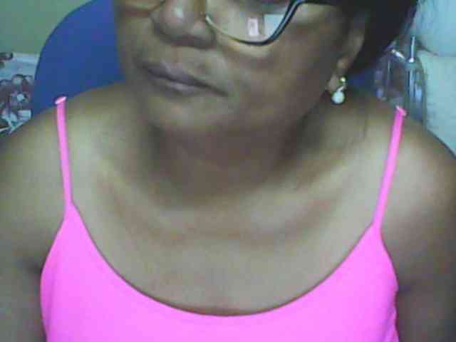 hotmomsexy webcam