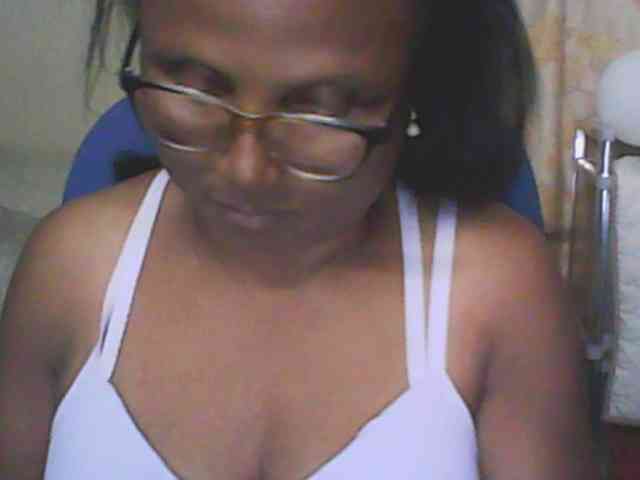 hotmomsexy webcam
