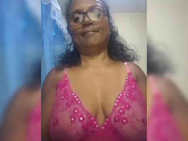 hotmomsexy webcam