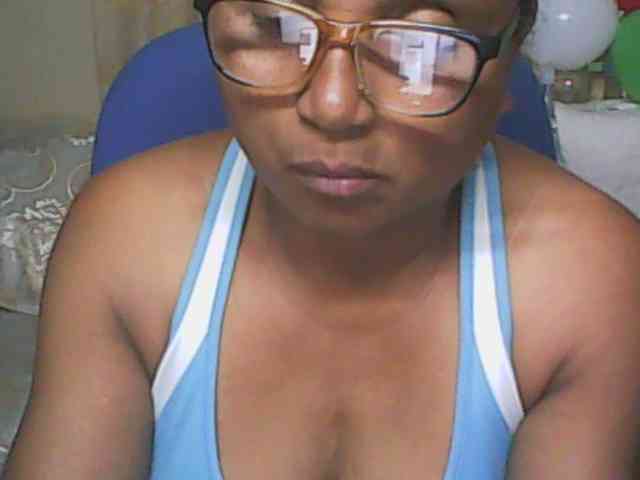 hotmomsexy webcam