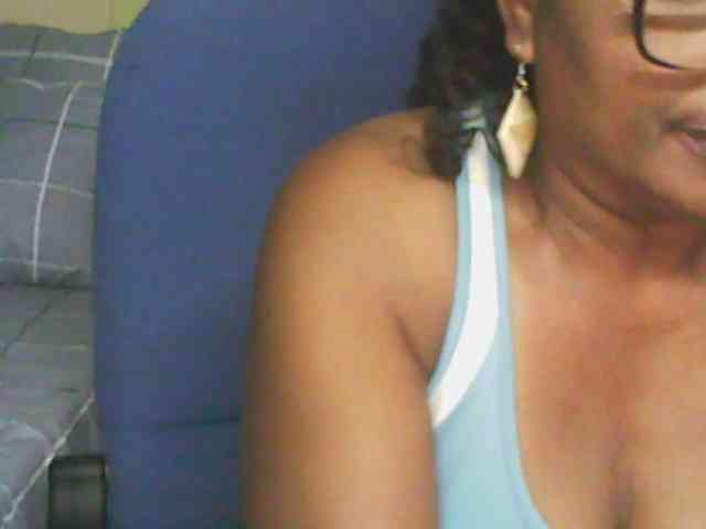 hotmomsexy webcam