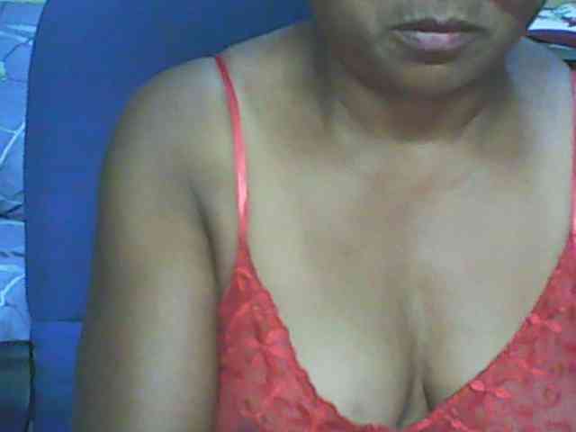 hotmomsexy webcam