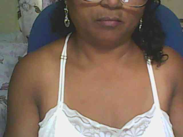 hotmomsexy webcam