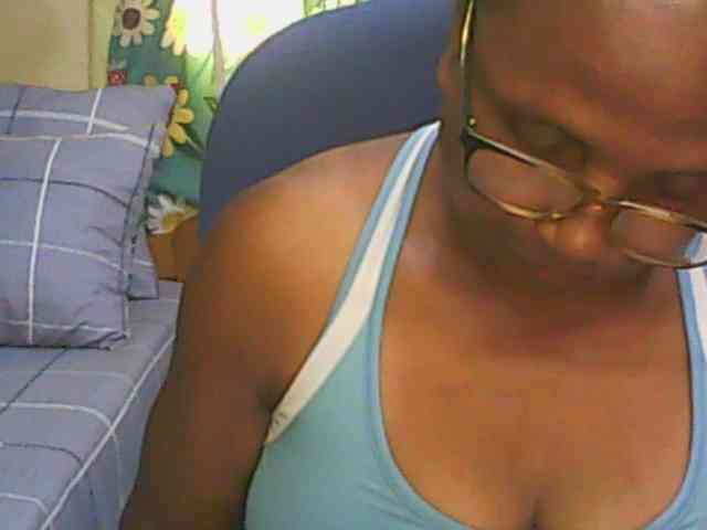 hotmomsexy webcam