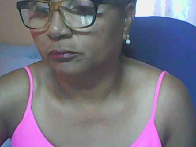 hotmomsexy webcam