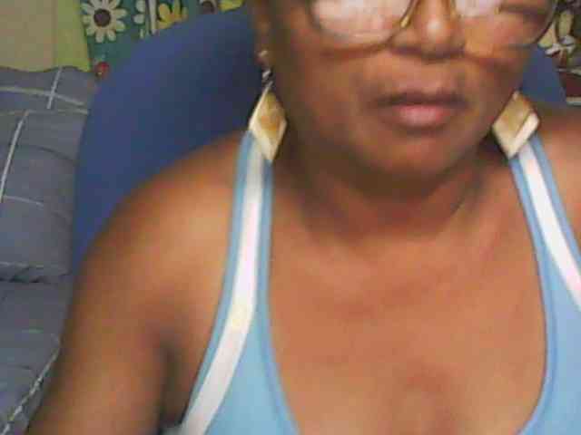 hotmomsexy webcam