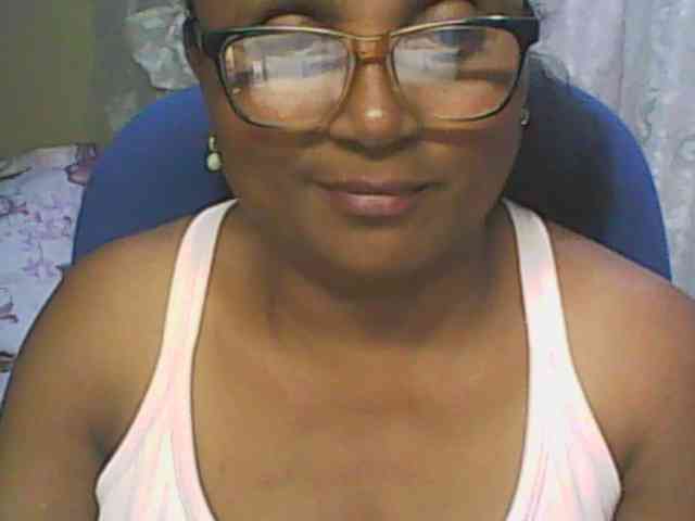 hotmomsexy webcam
