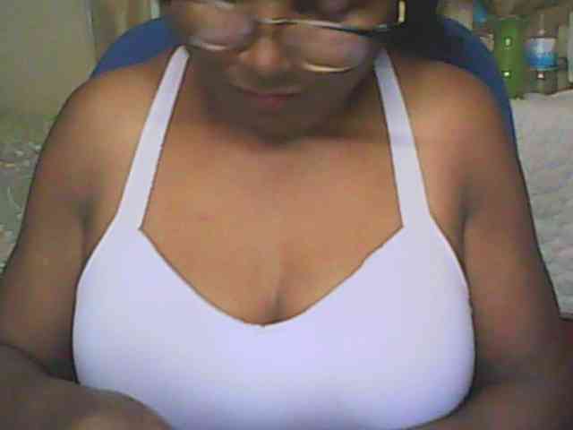 hotmomsexy webcam