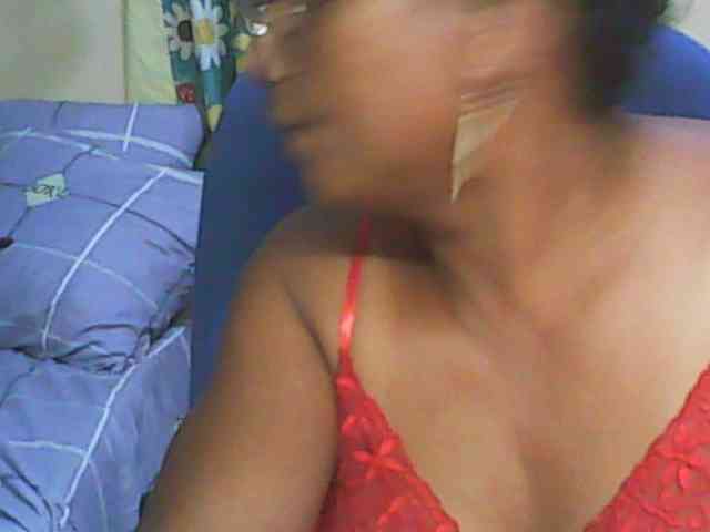hotmomsexy webcam