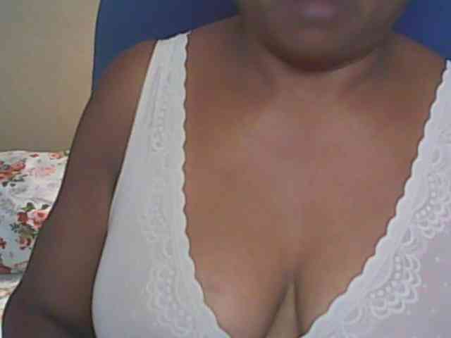 hotmomsexy webcam