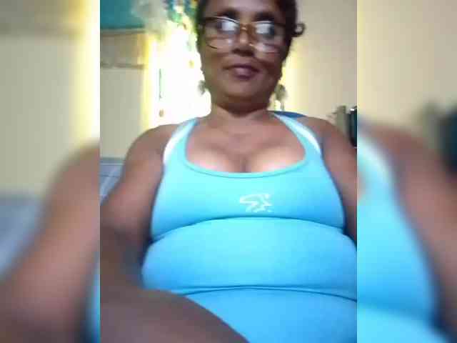 hotmomsexy webcam