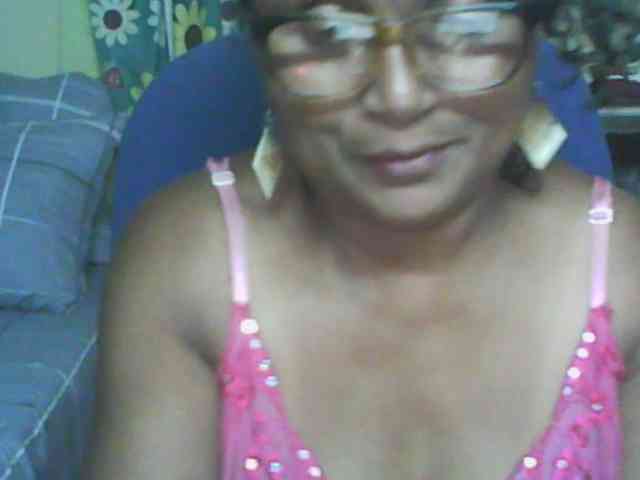 hotmomsexy webcam