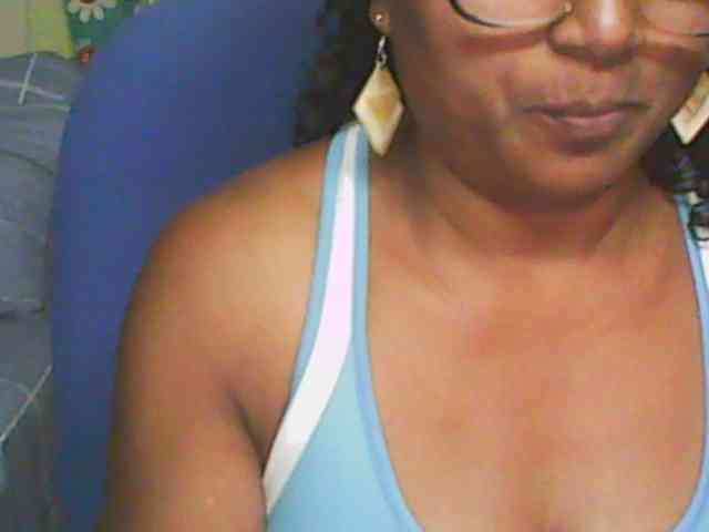 hotmomsexy webcam