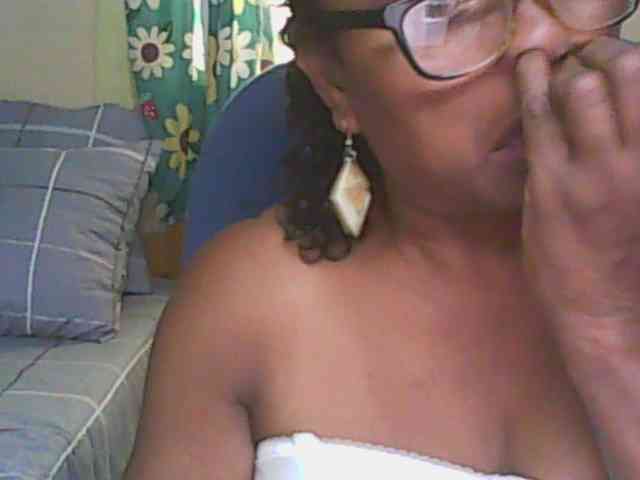 hotmomsexy webcam