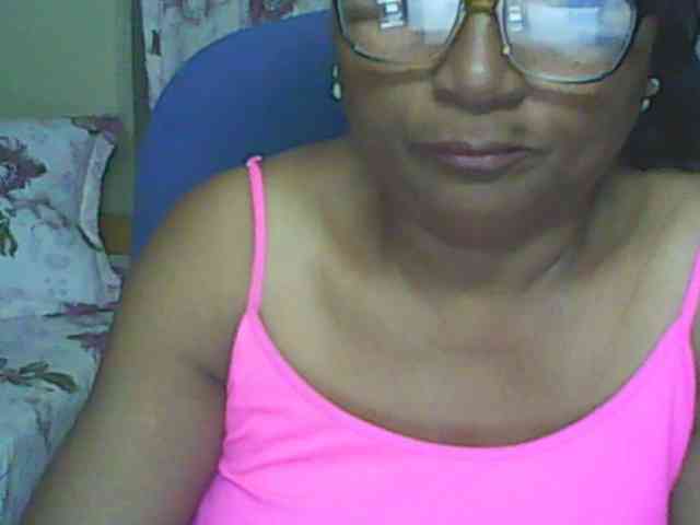 hotmomsexy webcam
