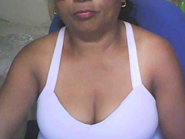 hotmomsexy webcam