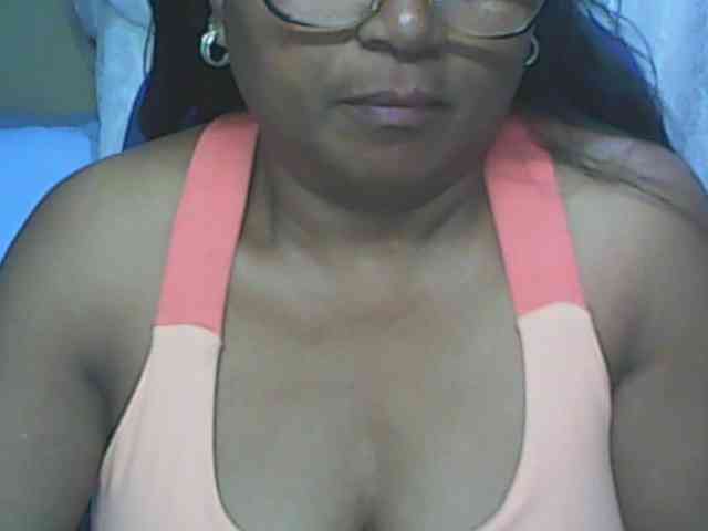 hotmomsexy webcam