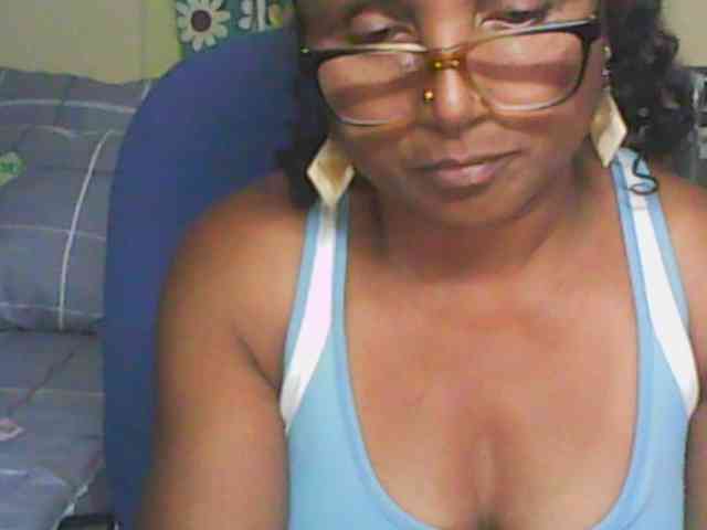 hotmomsexy webcam