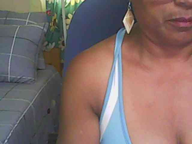 hotmomsexy webcam