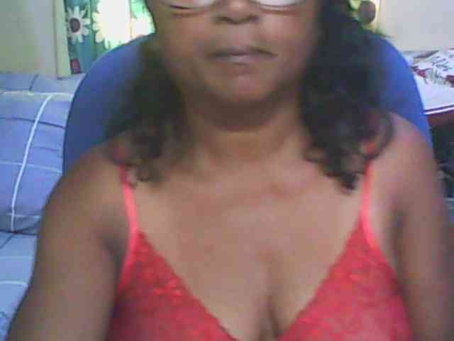 hotmomsexy webcam