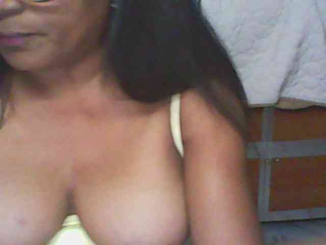 hotmomsexy webcam