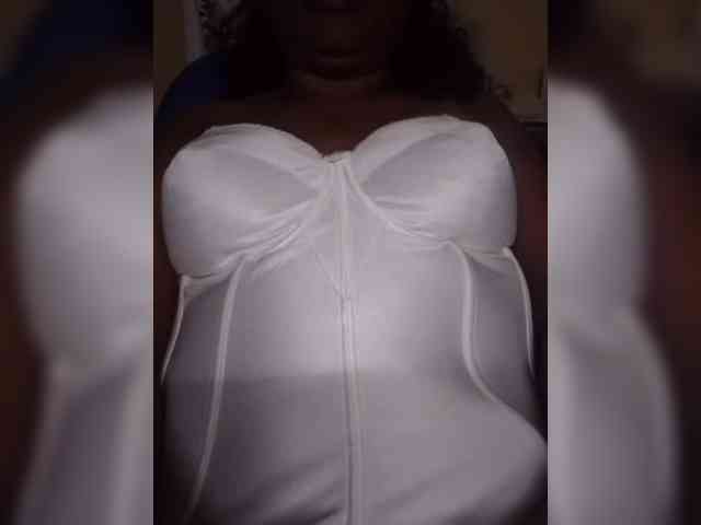 hotmomsexy webcam