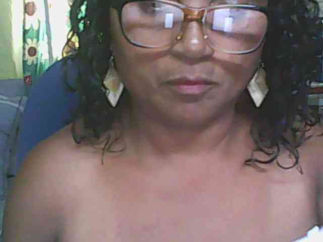 hotmomsexy webcam