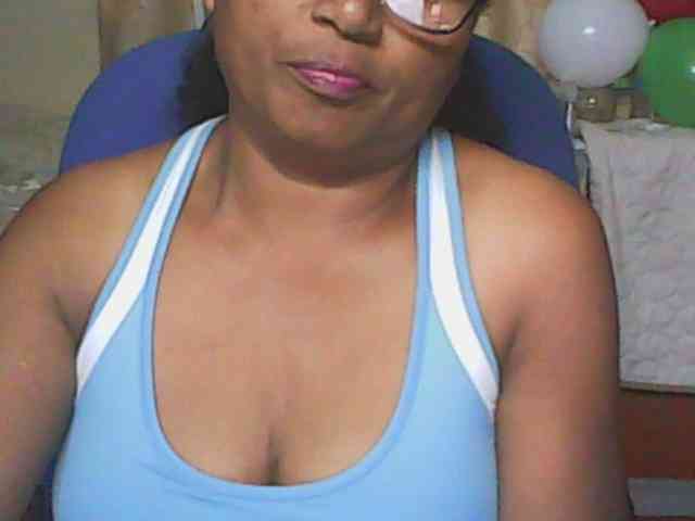 hotmomsexy webcam