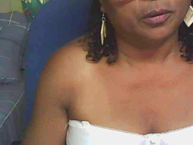 hotmomsexy webcam