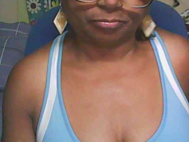 hotmomsexy webcam
