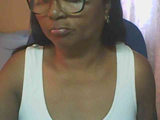 hotmomsexy webcam