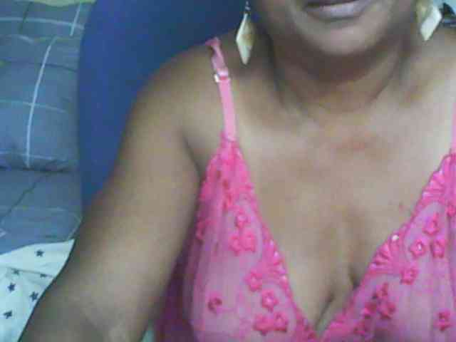 hotmomsexy webcam