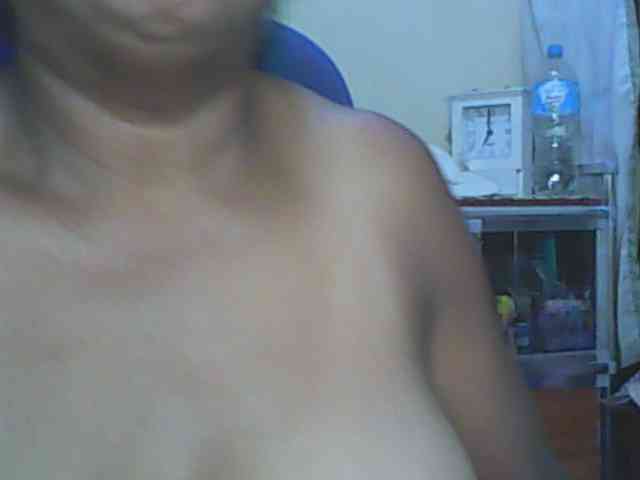 hotmomsexy webcam