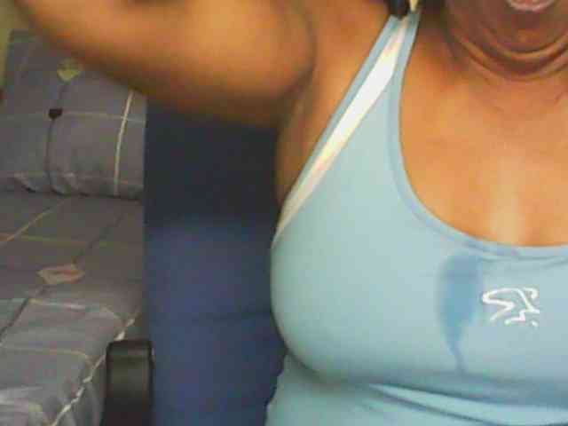 hotmomsexy webcam