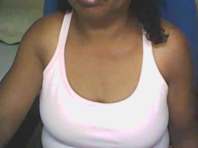 hotmomsexy webcam