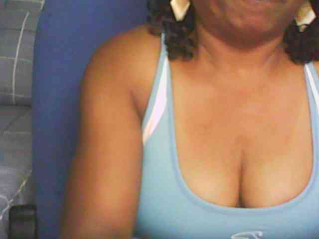 hotmomsexy webcam